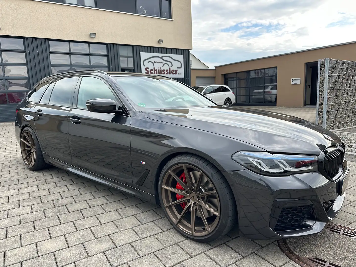 BMW 530 dA xDrive *M Sport/M Sportsitze/AHK/Standh./HUD* Nero - 1