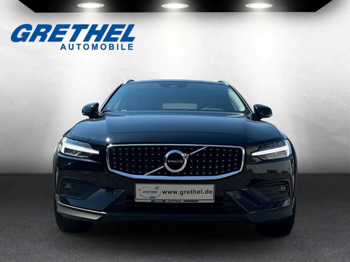 Volvo V60 Cross Country Pro AWD B4 Diesel EU6d AHK-klappbar Noir - 2