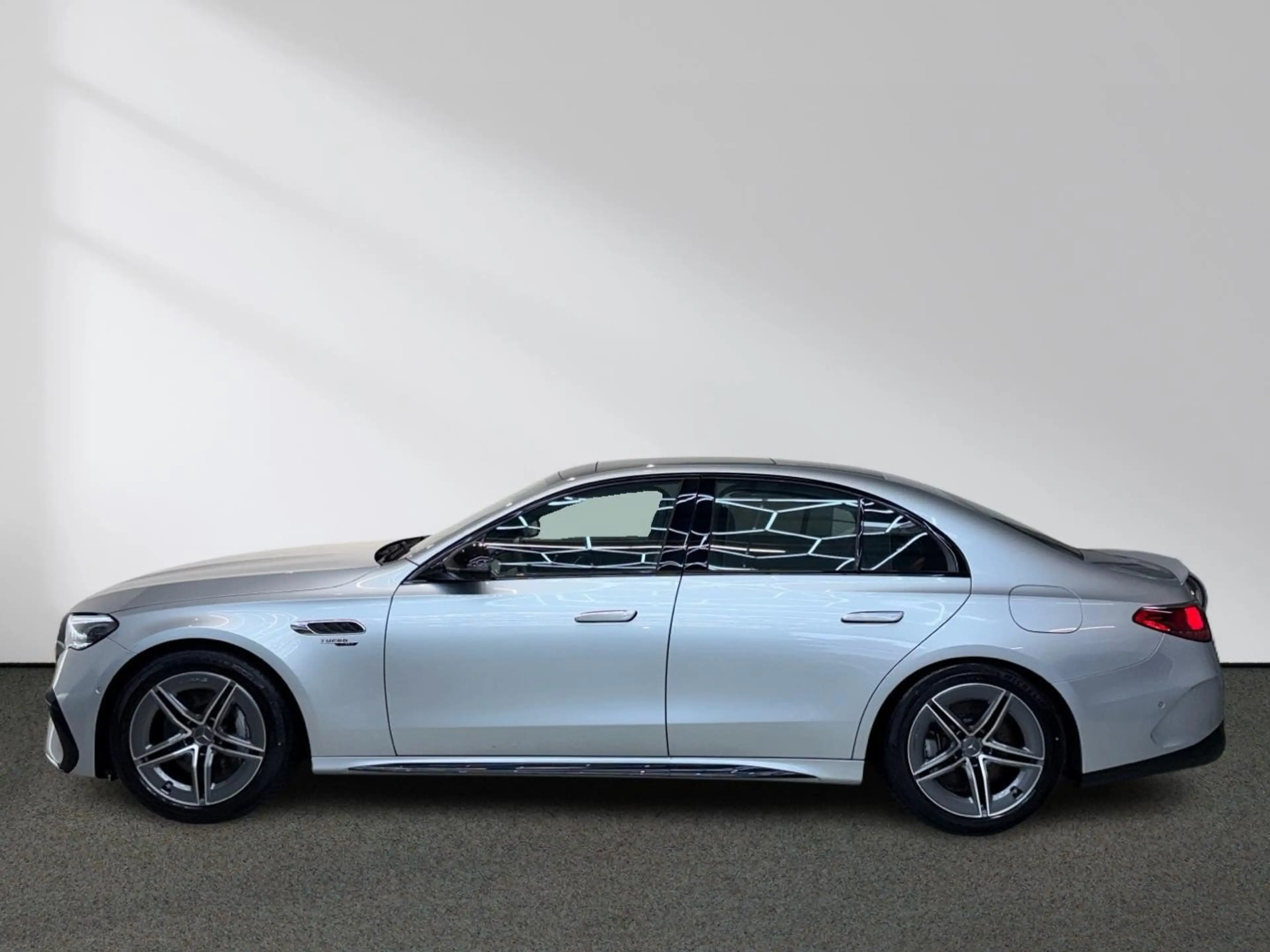 Mercedes-Benz E 53 AMG Hybrid 4M+ Night Pano HA-Lenkung AHK — photo 3