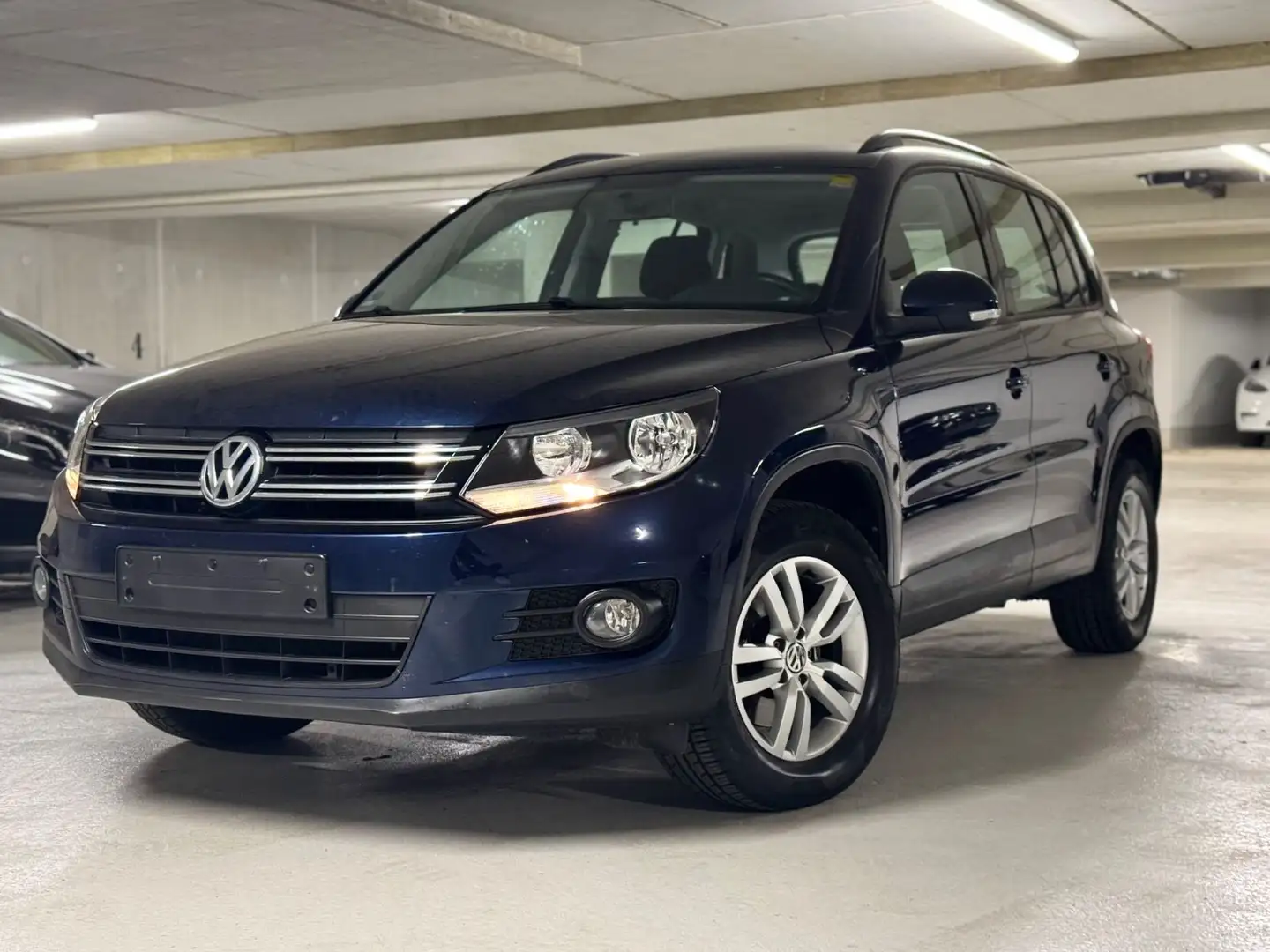 Volkswagen Tiguan 2.0 TDI Trend & Fun BM*AHK*Allwetter Blau - 2