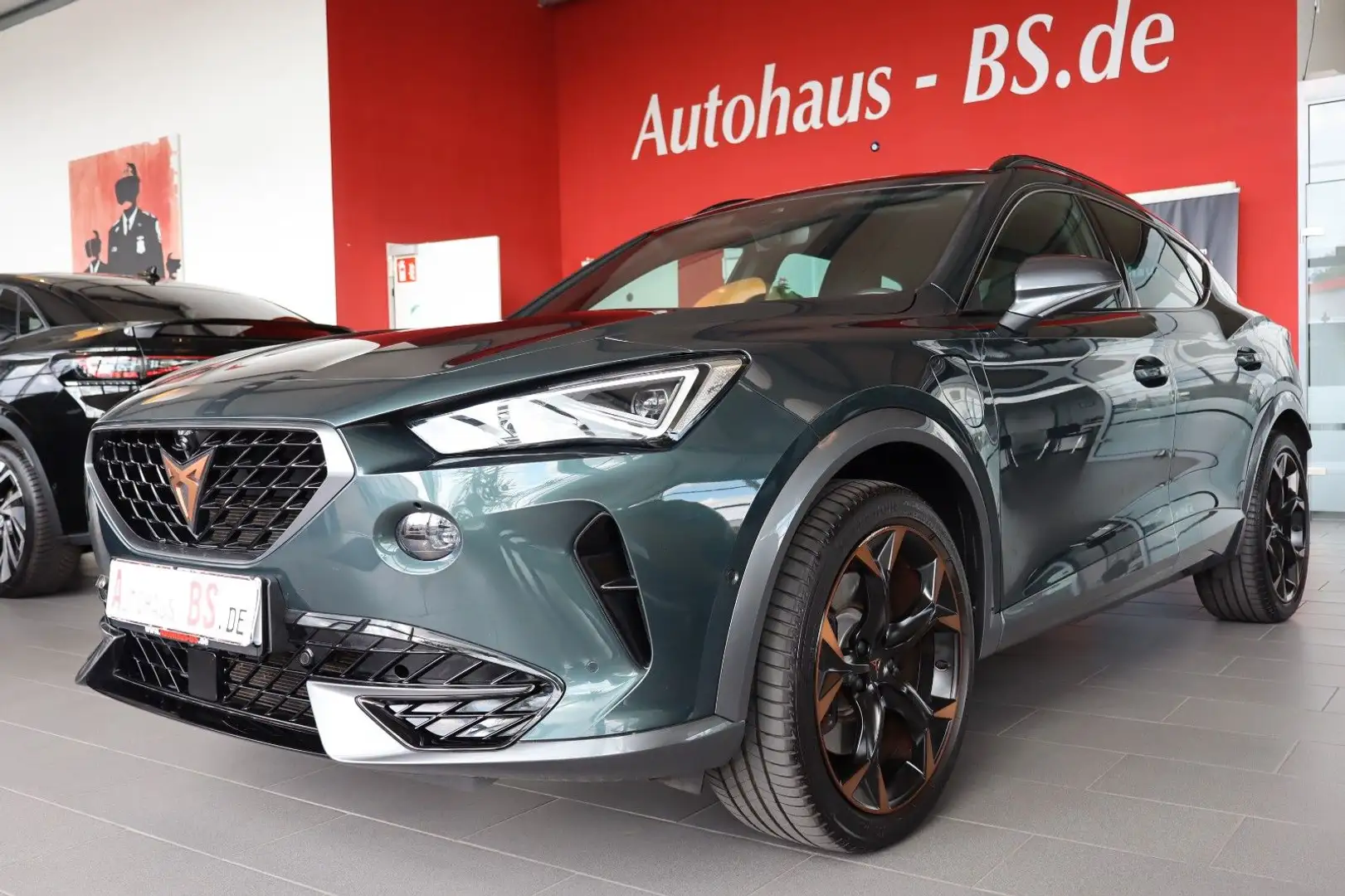 CUPRA Formentor VZ 1.4 e-Hybrid,KameraNavi,LED,AHK,1Hd Grün - 1