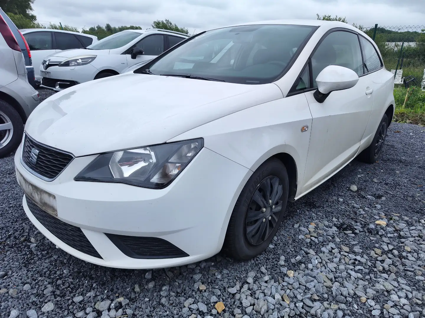 SEAT Ibiza SC 1.0i !! VEHICULE ACCIDENTEE !! Blanc - 1