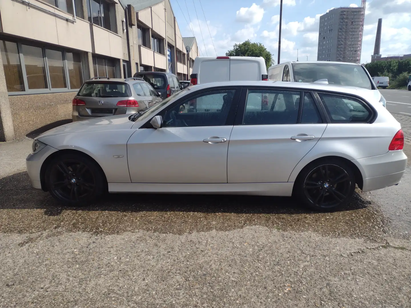 BMW 318 318i Touring Aut. Zilver - 2