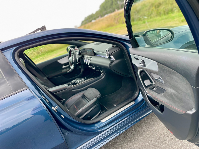 Mercedes-Benz A 200 Business Solution AMG, Aut, Trekhaak, Pano, Cam, E — photo 13