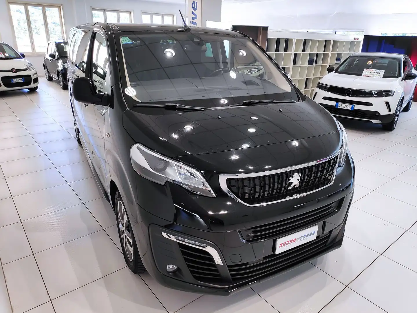 Peugeot Traveller BlueHDi 180 S&S EAT8 Long Allure*55.000 KM*8 POST Nero - 2