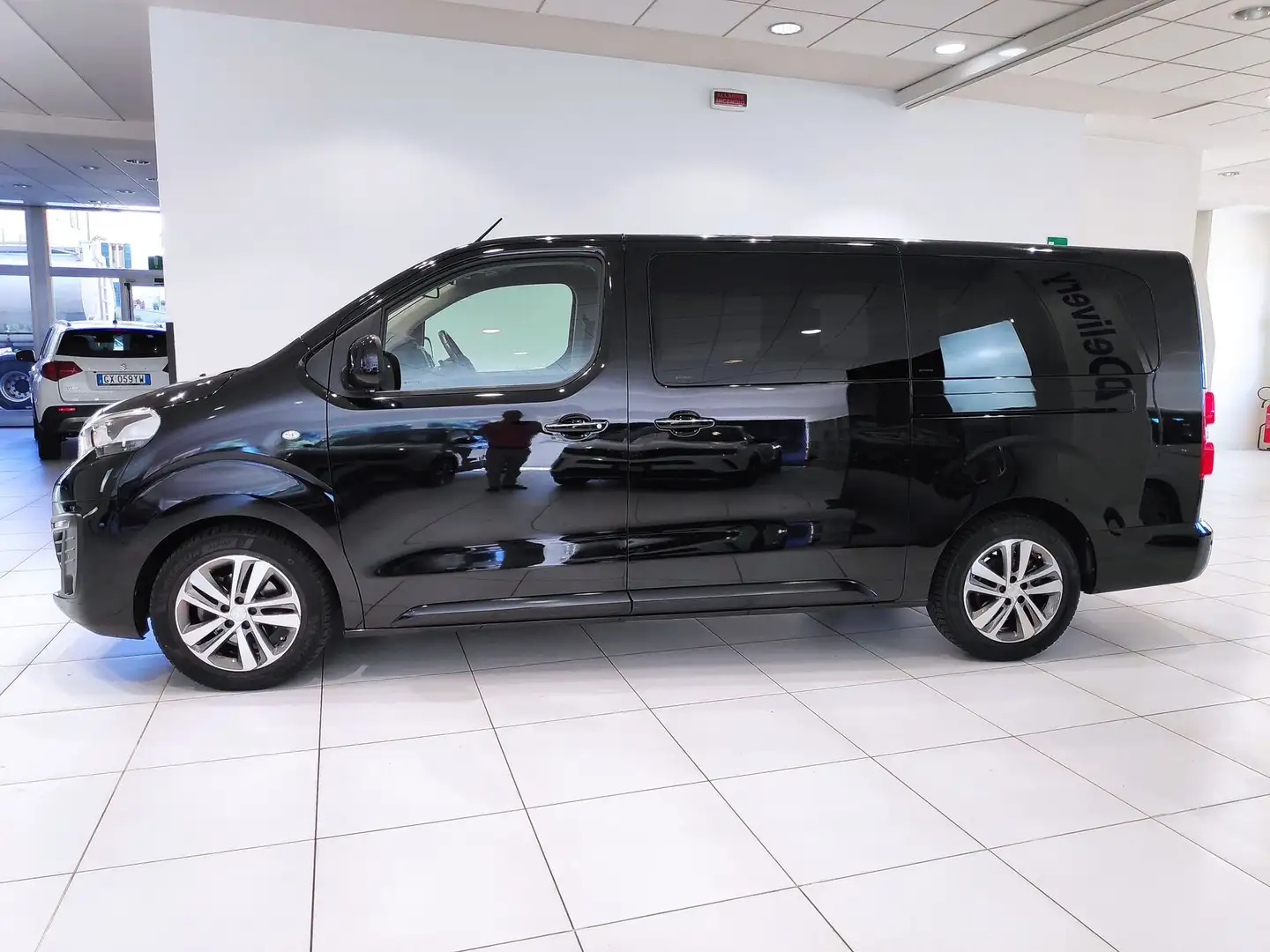 Peugeot Traveller BlueHDi 180 S&S EAT8 Long Allure*55.000 KM*8 POST Nero - 1
