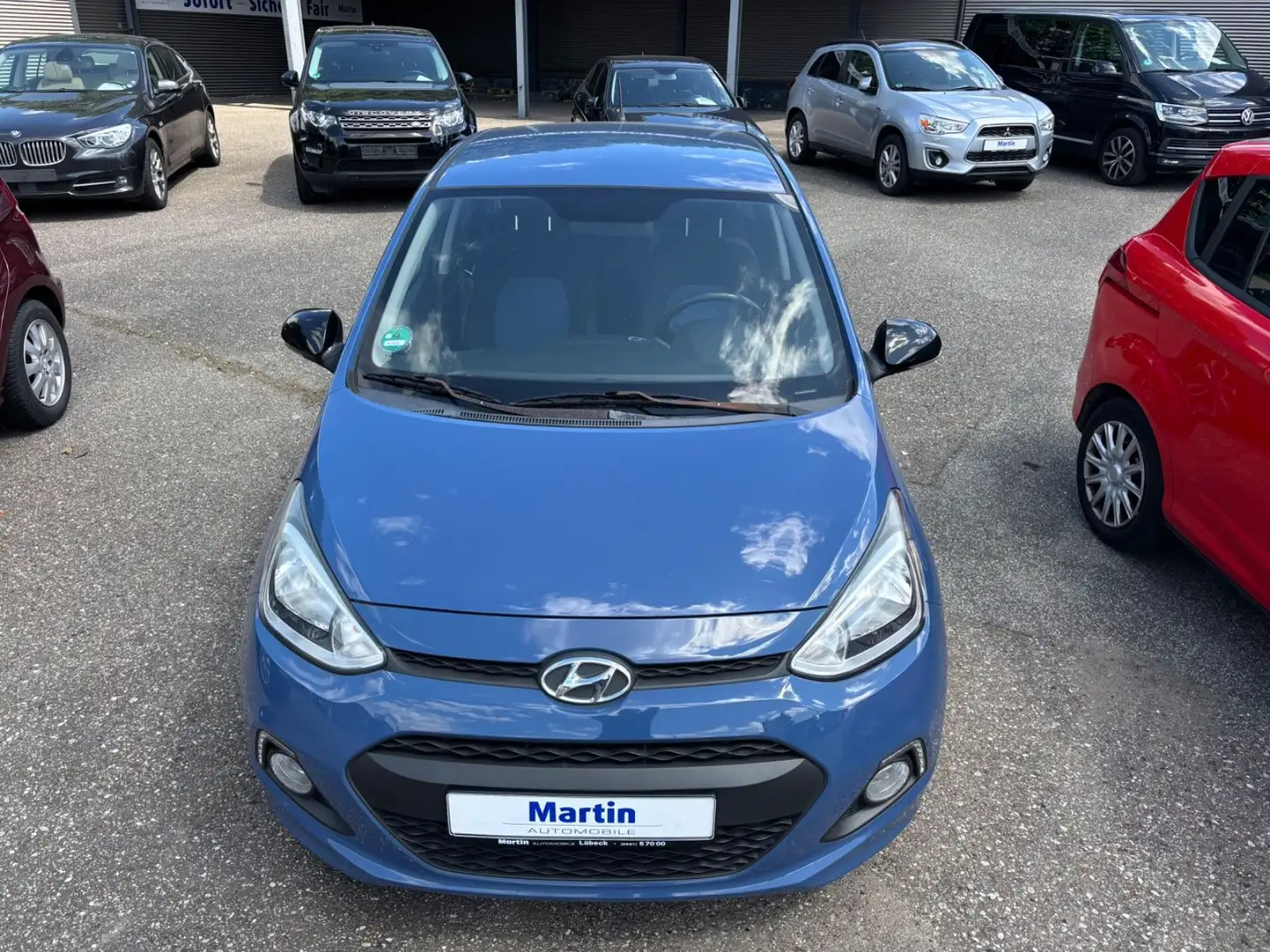 Hyundai i10 FIFA World Cup Edition - 2