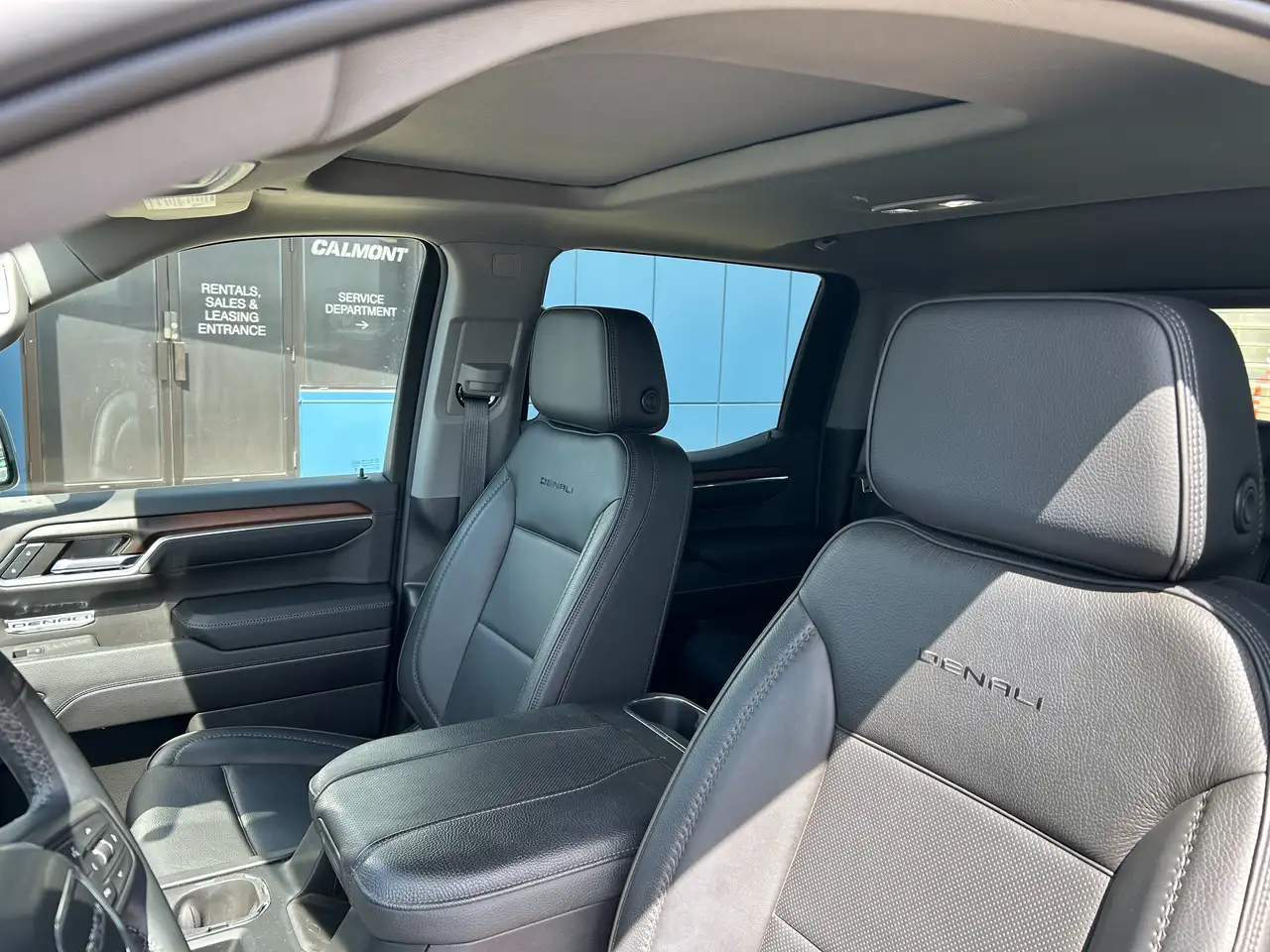 GMC Sierra 1500 снимка GMC Sierra 1500