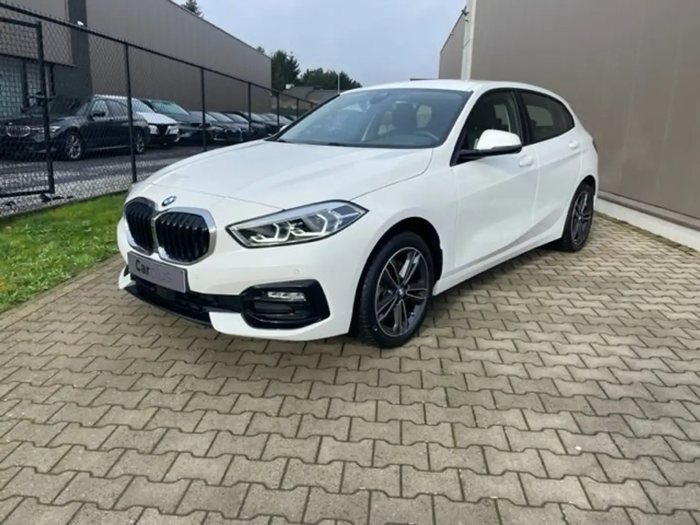 BMW 118 118i Sportline / APP / CC /Carplay /LED Wit - 1