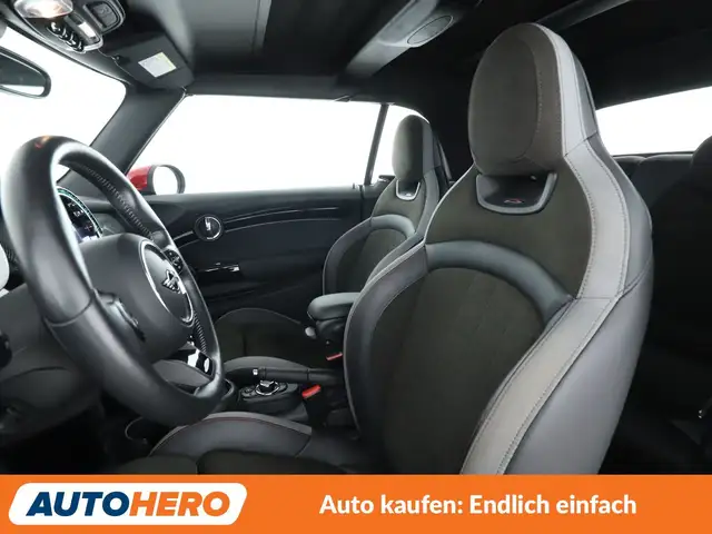 Mini Cooper view 10