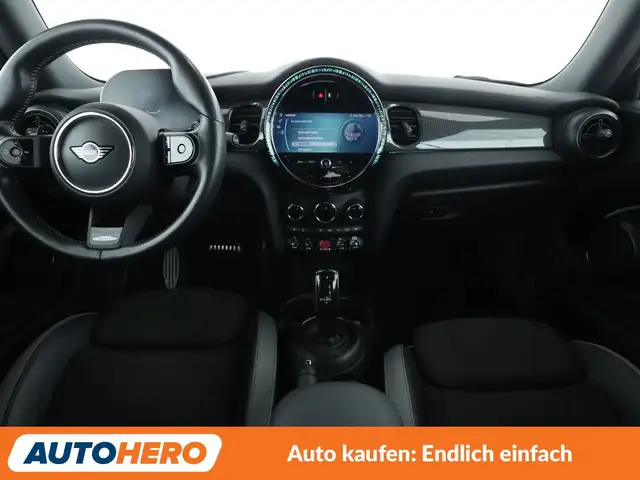 Mini Cooper view 12