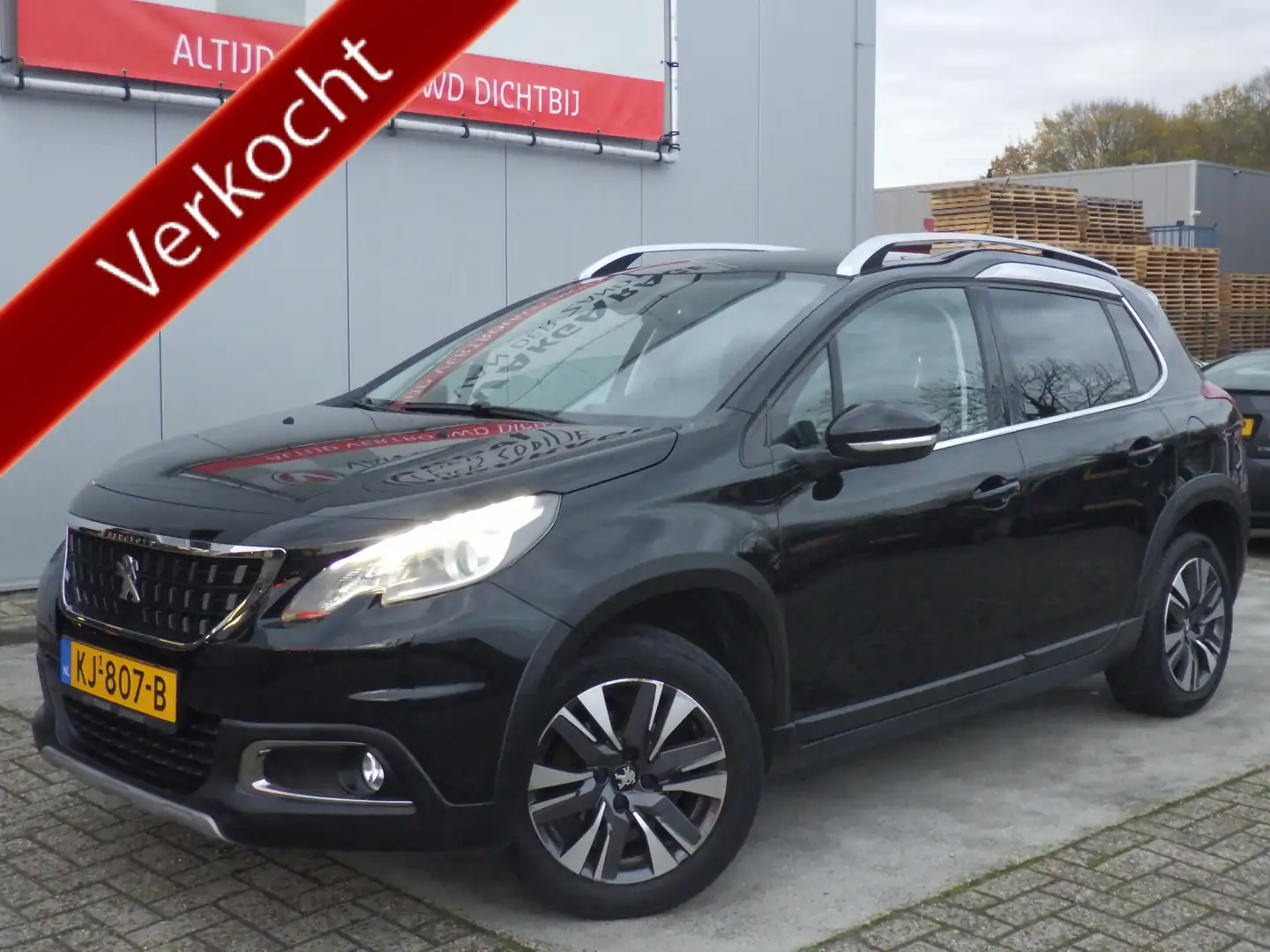 Peugeot 2008 1.2 Automaat Allure, Panodak, Cruise, Navi, NL/NAP Schwarz - 1