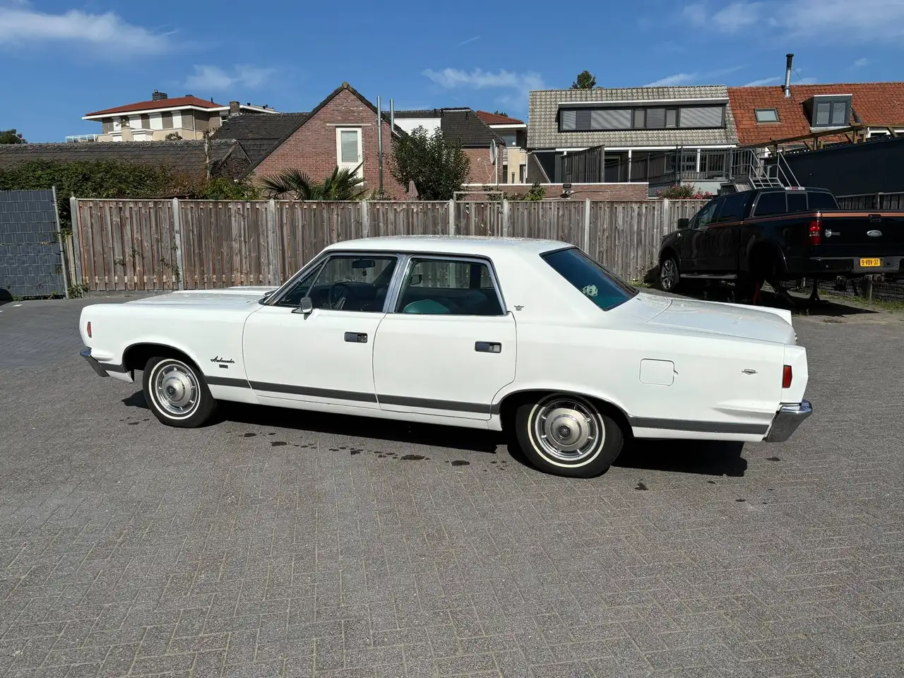 AMC Ambassador DPL, foto 2