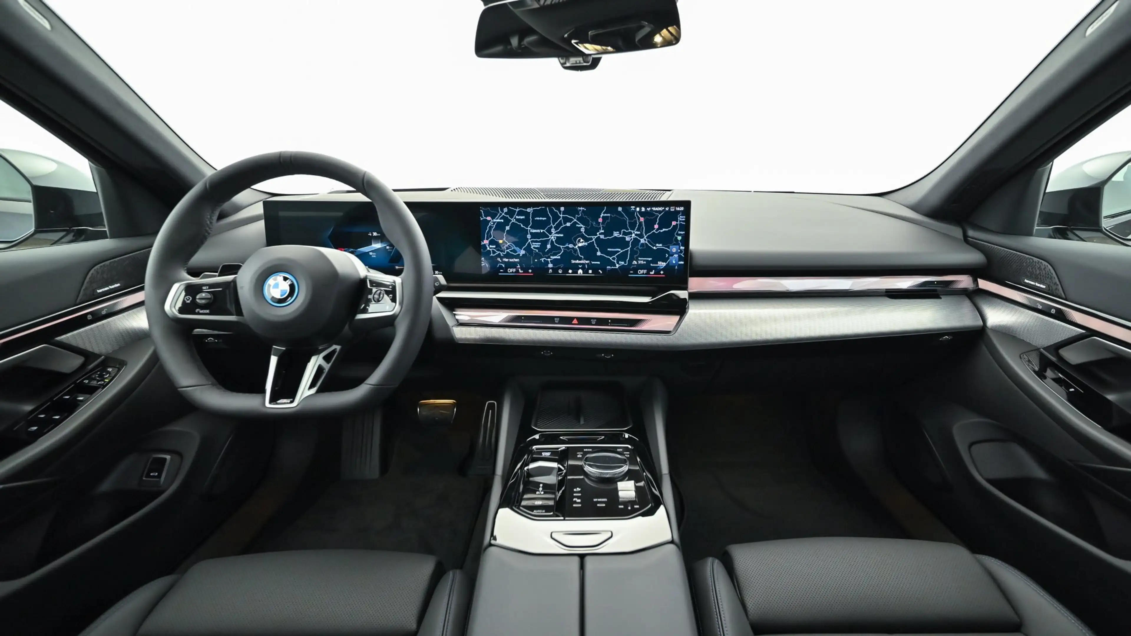 BMW i5 eDrive40 — photo 9