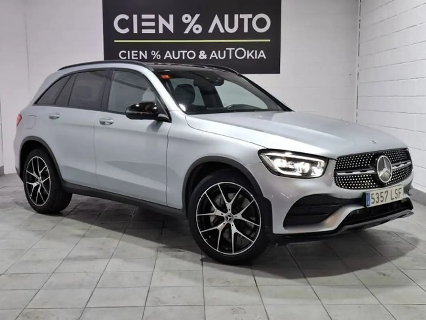 Mercedes-Benz GLC 300 4MATIC Plateado - 2