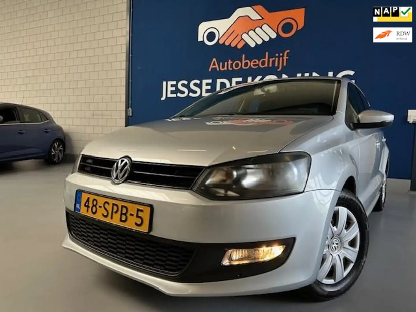 Volkswagen Polo 1.2 Easyline,bj.2011,kleur: grijs ! 5 deurs,airco, Grijs - 1