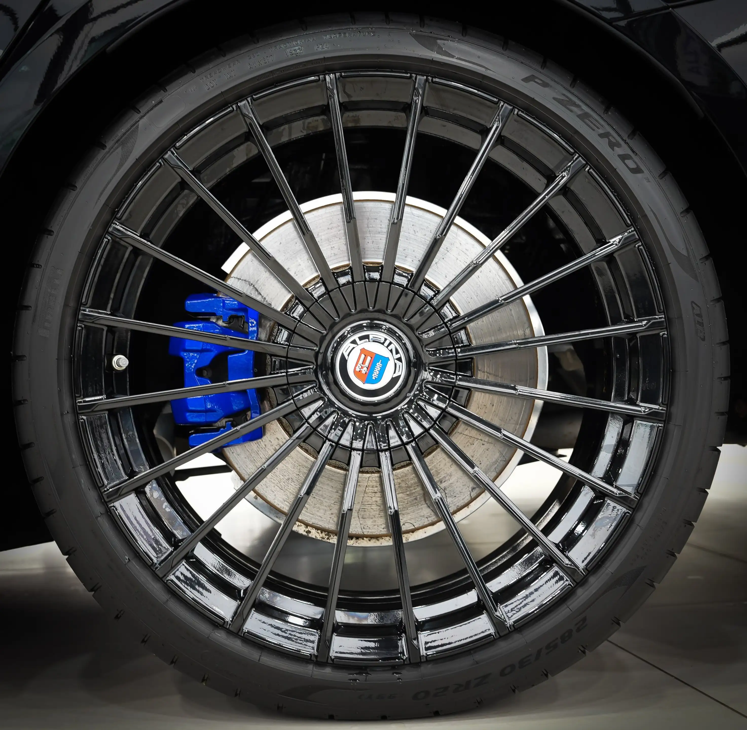 Alpina B4 Grand Coupe*HARM/KARD*360°*HEAD-UP*LASER* — photo 10