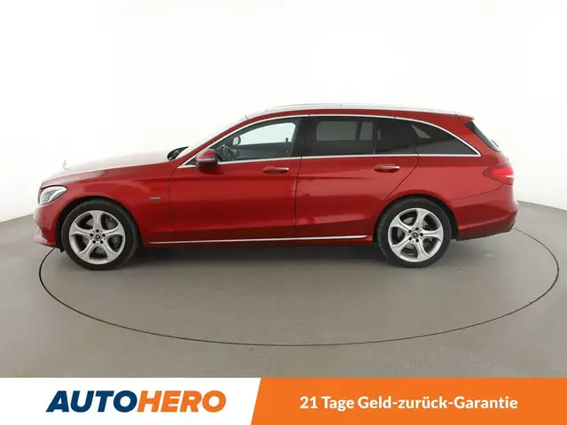 Mercedes-Benz C-Class view 3