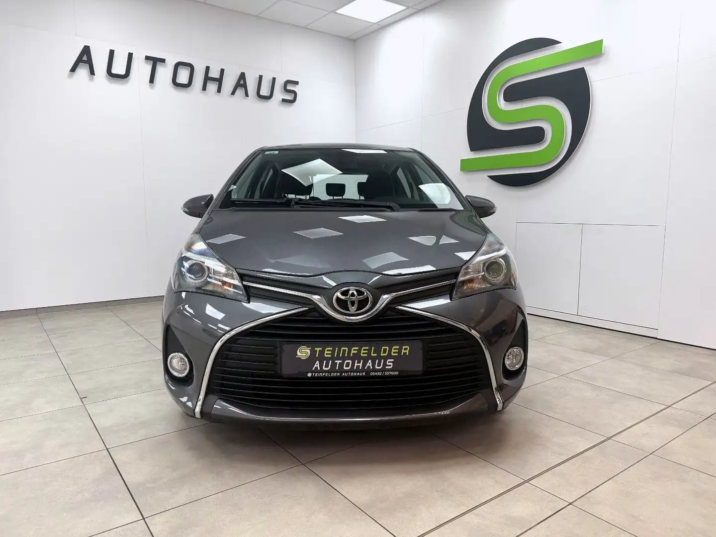 Toyota Yaris 1.4 Comfort/5T/KLIMA/ALU FELGEN / R-KAMERA Gris - 2