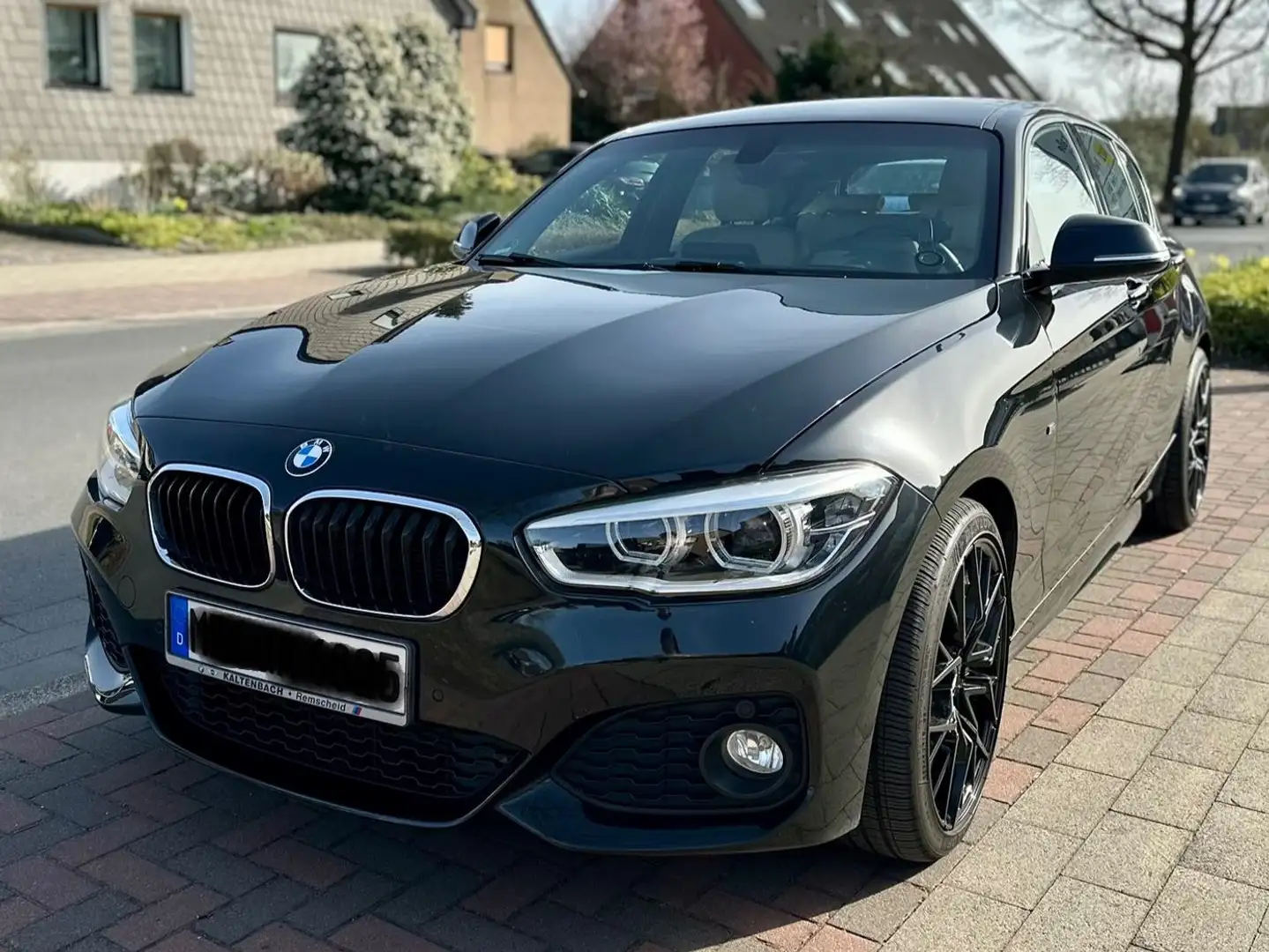 BMW 116 116i Sport Line Schwarz - 1