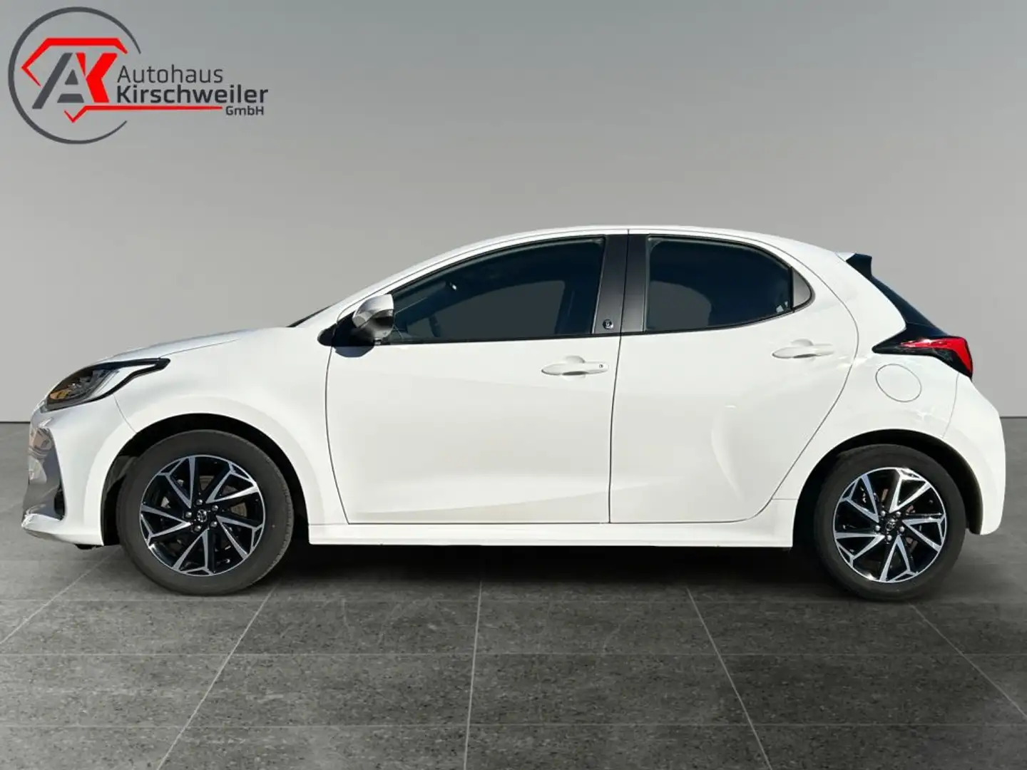 Toyota Yaris Hybrid 1.5 VVT-i Team Deutschland *AHK+WKR* Blanc - 2