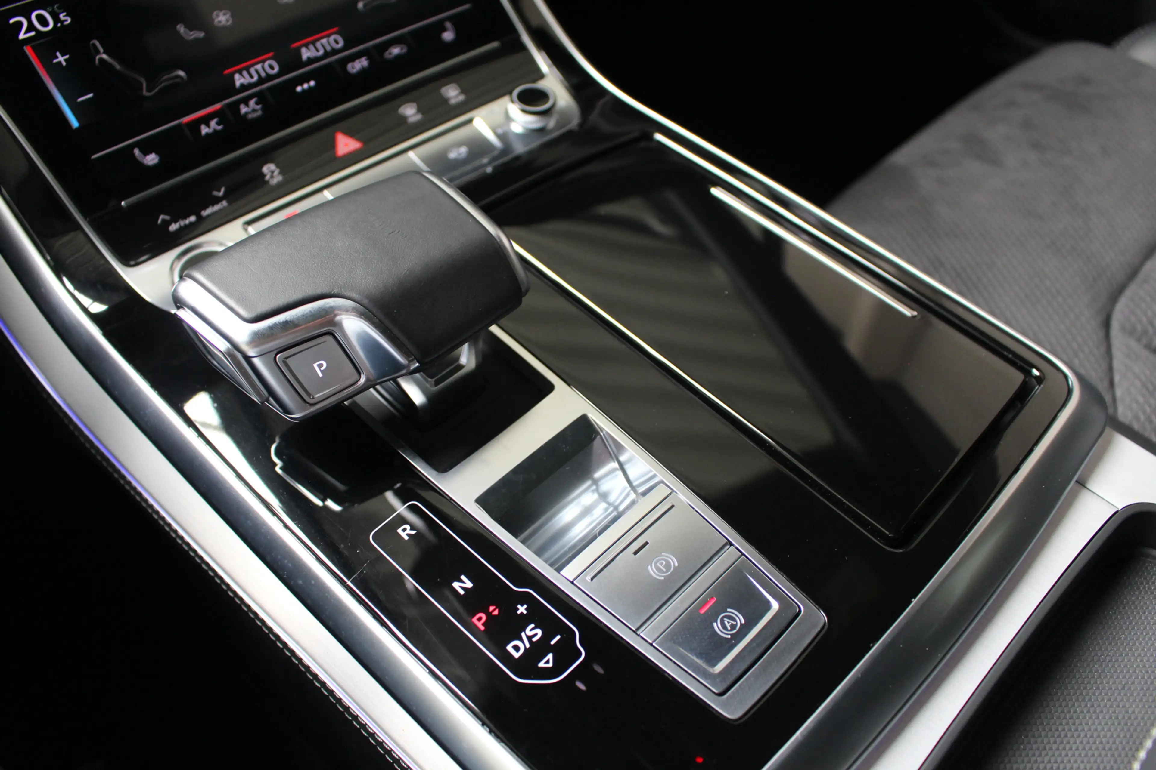 Audi Q7 55 TFSI e Quattro S-Line Panoramadak | El. Stoelve — photo 28