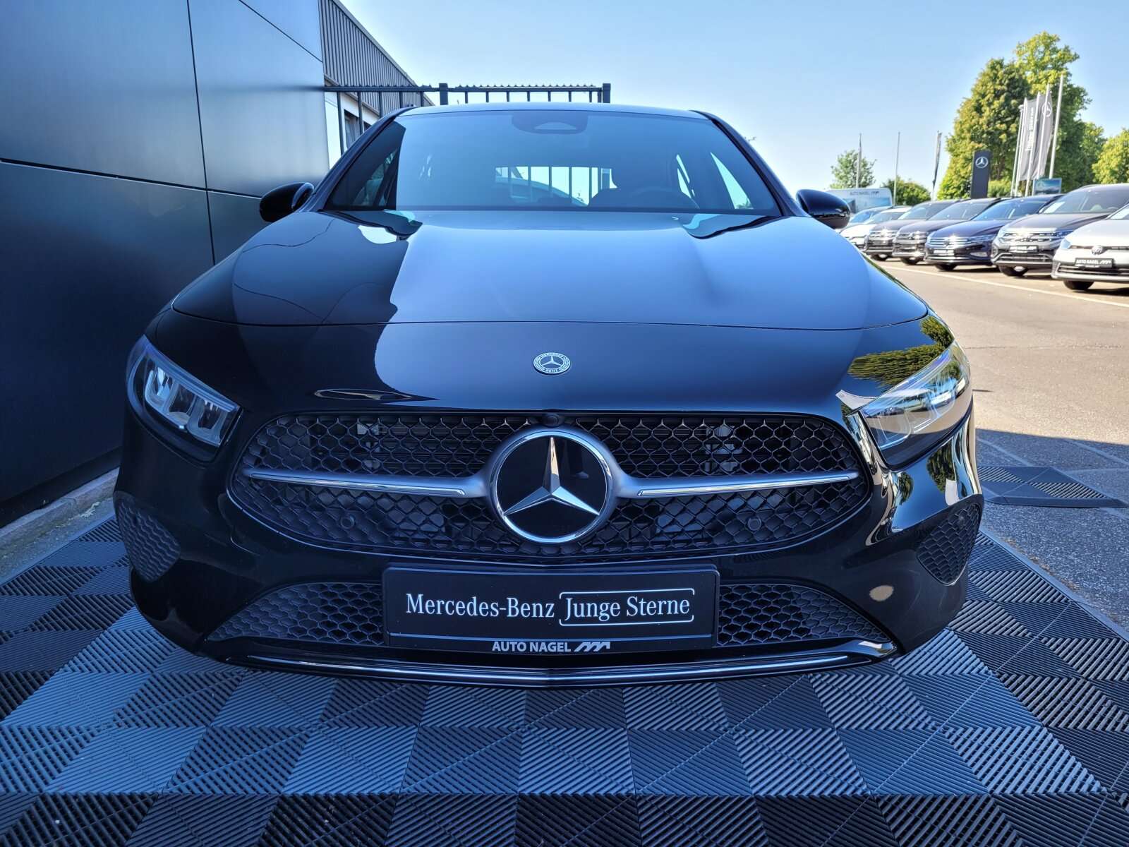 Mercedes-Benz A 180