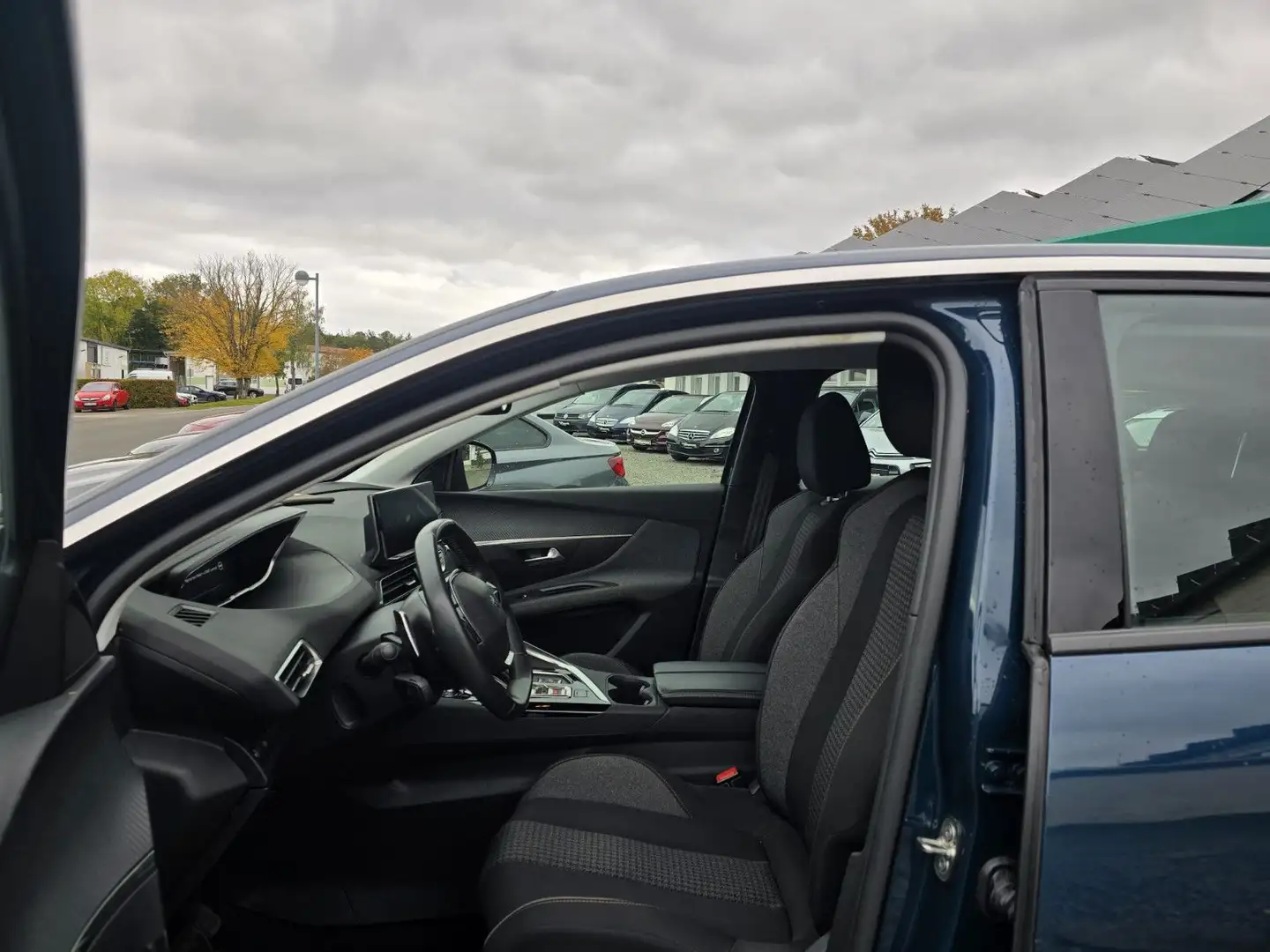 Peugeot 3008 Active Pack SHZ RFK PDC Bleu - 2