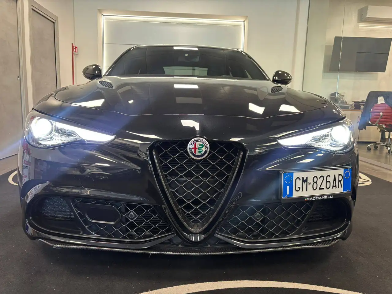Alfa Romeo Giulia 2021 — фото 9