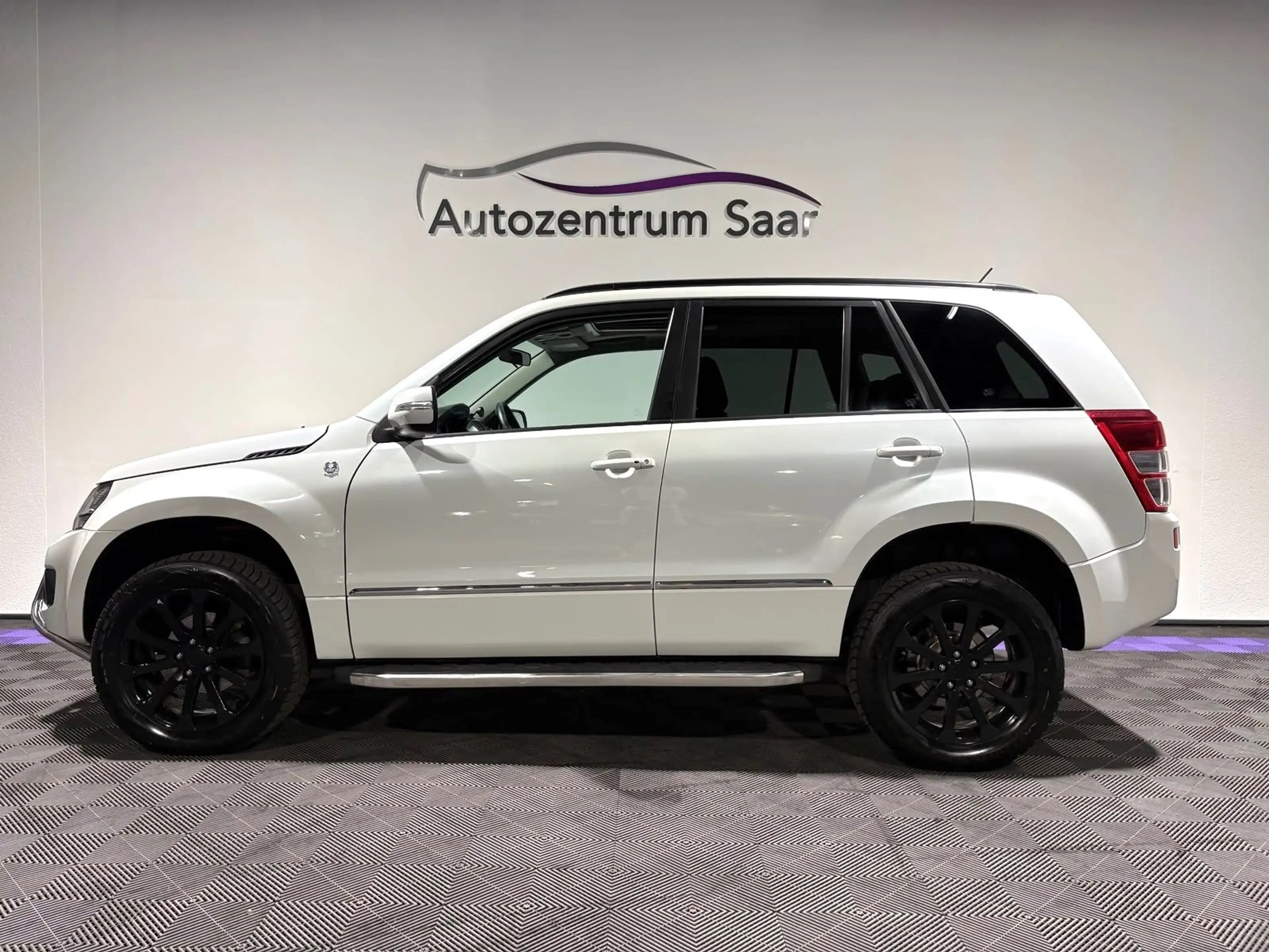 Suzuki Grand Vitara 1.9 DDIS X 30 Navi Leder Schiebedac — photo 4