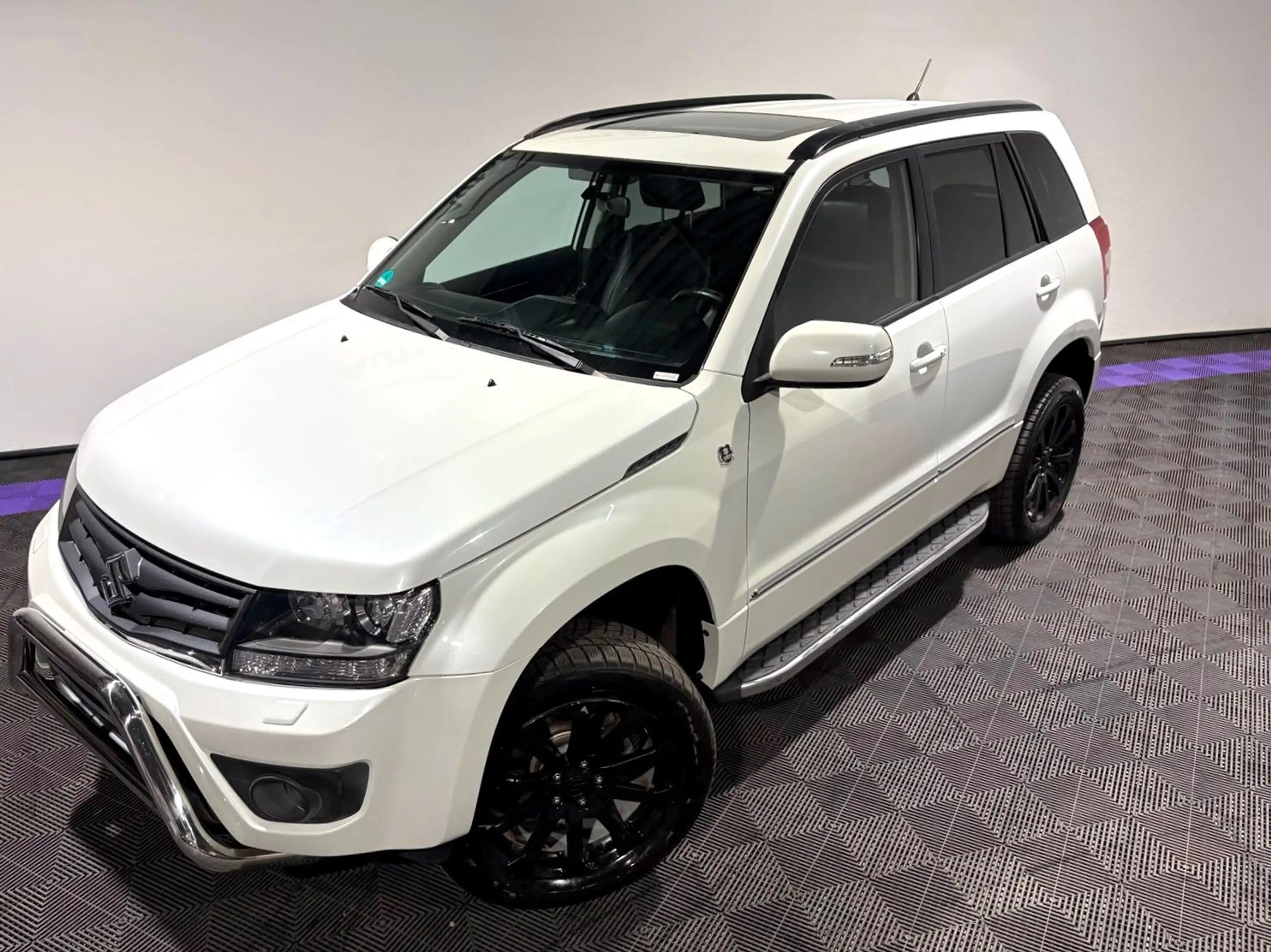 Suzuki Grand Vitara 1.9 DDIS X 30 Navi Leder Schiebedac — photo 2