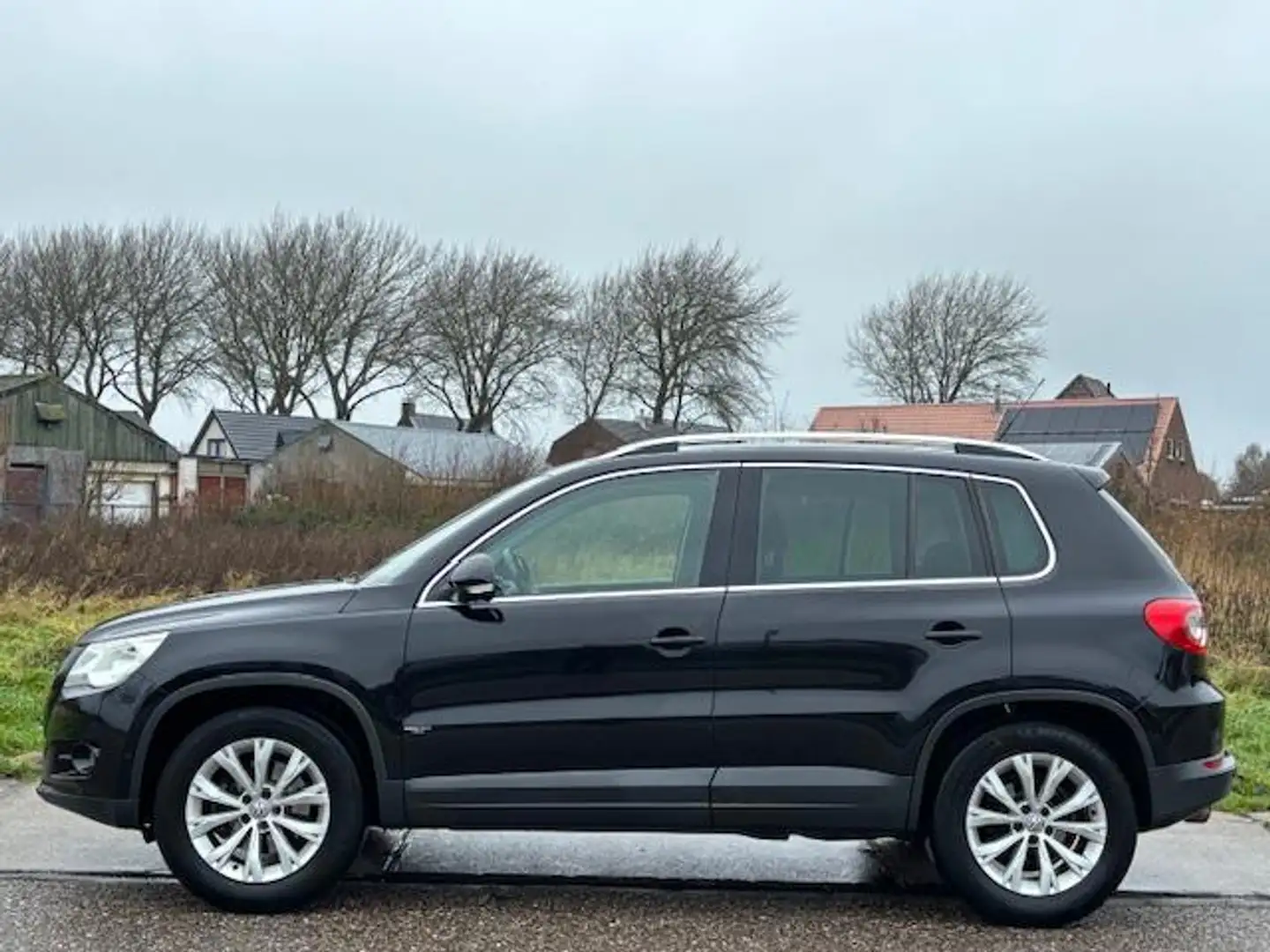 Volkswagen Tiguan 2.0 TSI Sport&Style 4Motion ECC Audio/CD Navigatie Noir - 2