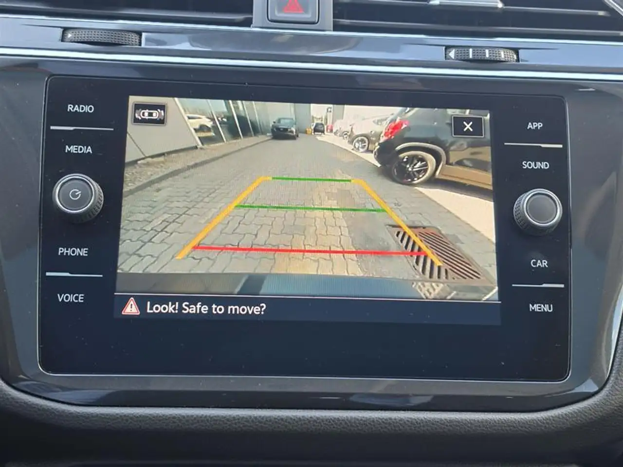 Volkswagen Tiguan снимка Volkswagen Tiguan