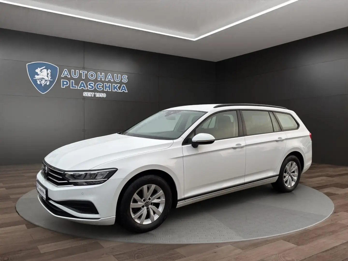 Volkswagen Passat Variant 2.0 TDI DSG KAMERA+ACC+APP+NAVI+LED Klima Navi Alb - 1