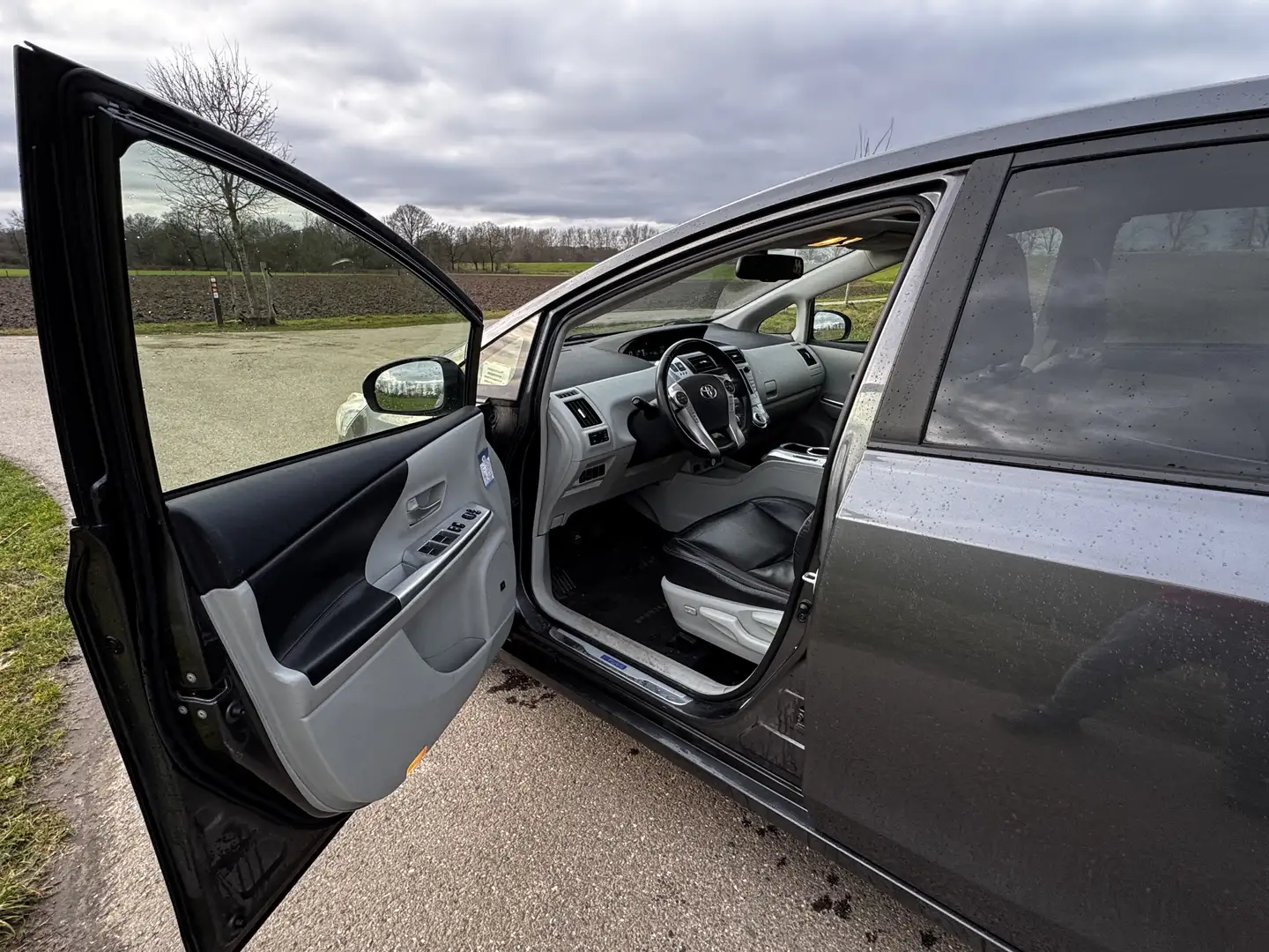 Toyota Prius+ 1.8 Dyn. Bns 96g Gri - 2