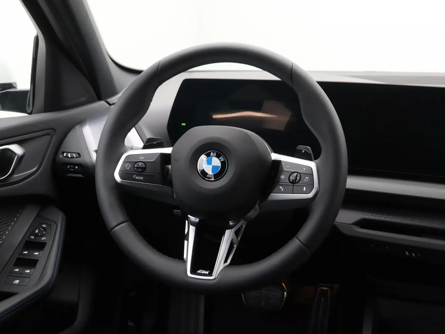 BMW 120 1 Serie M Sport Design Edition Wit - 2