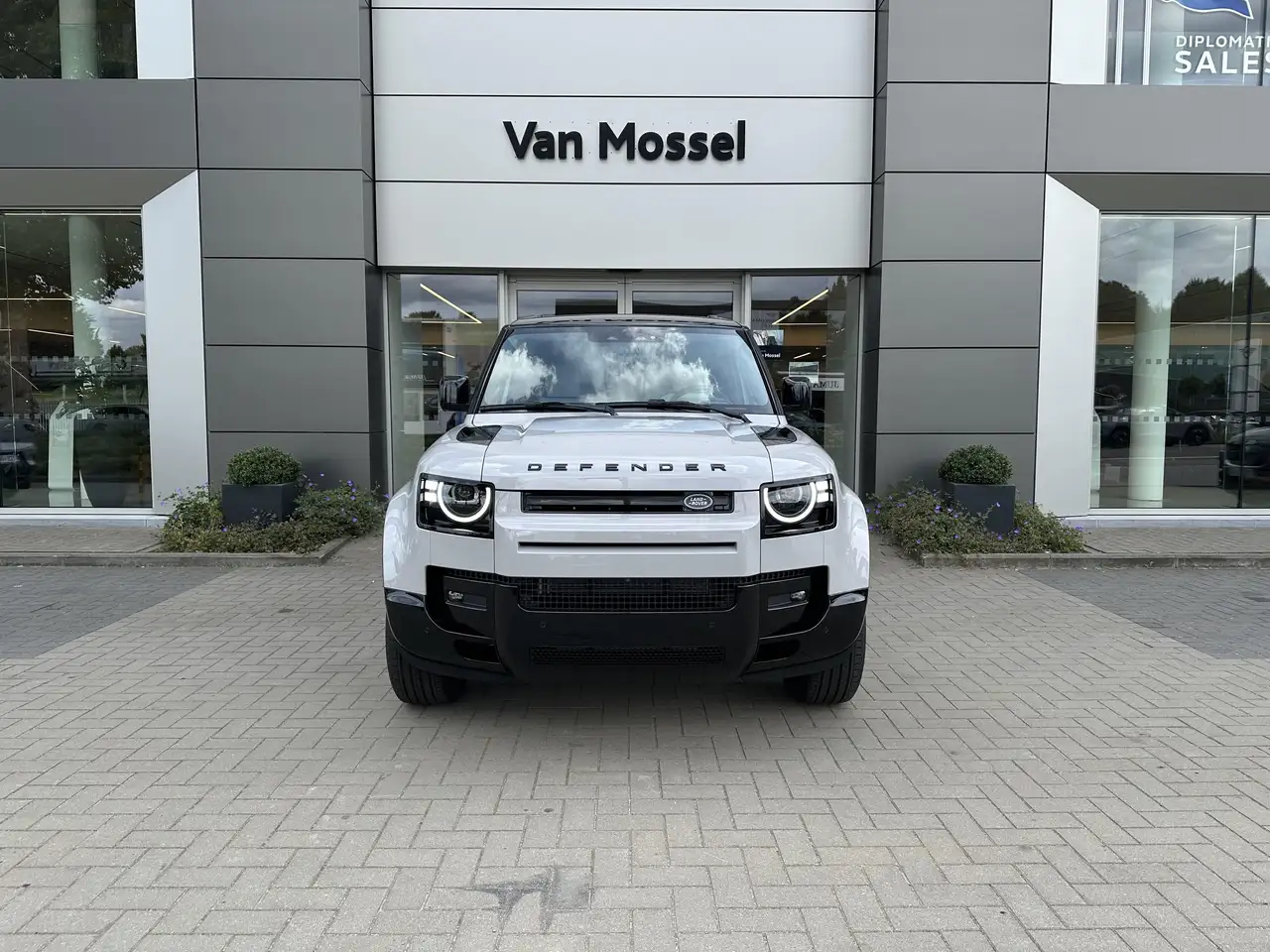 Land Rover Defender 90 D250 X-Dynamic SE Lichte Vracht Memory | CarPla — foto 2