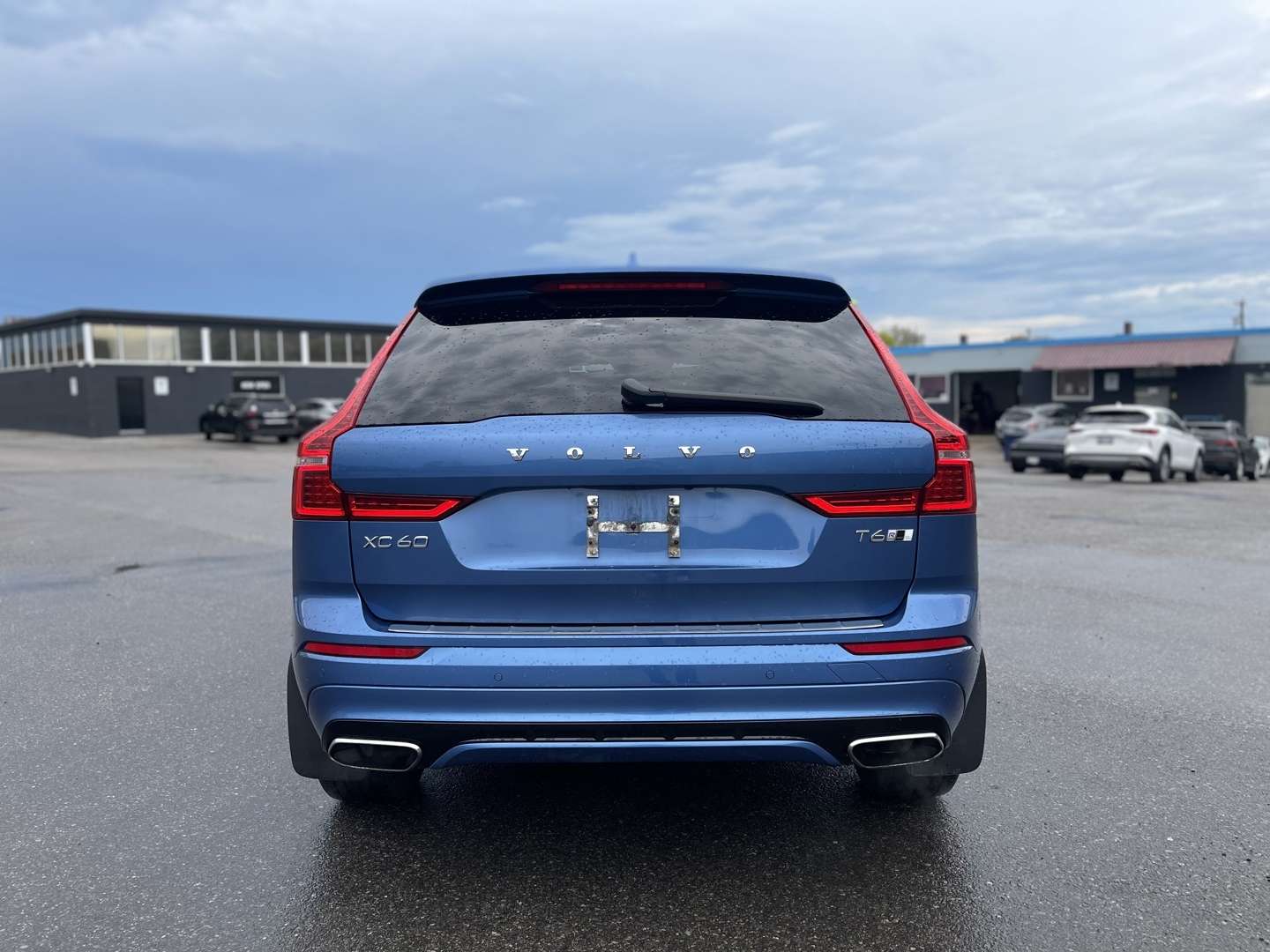 2020 Volvo XC60 T6 R-Design AWD | ACC alt 5