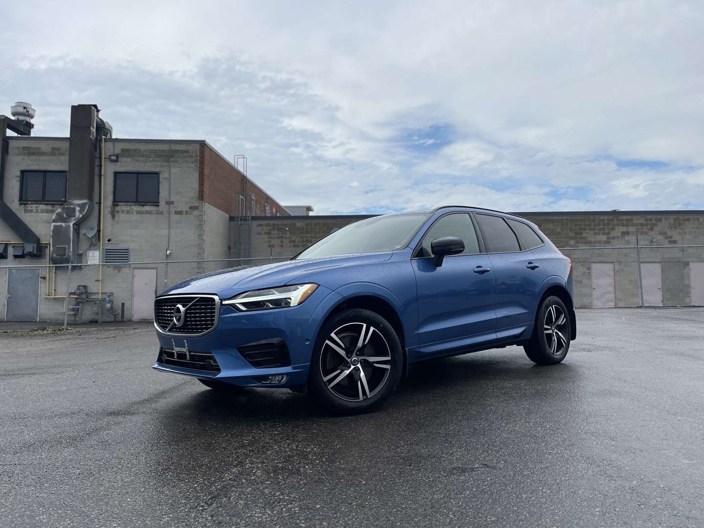 2020 Volvo XC60 T6 R-Design AWD | ACC
