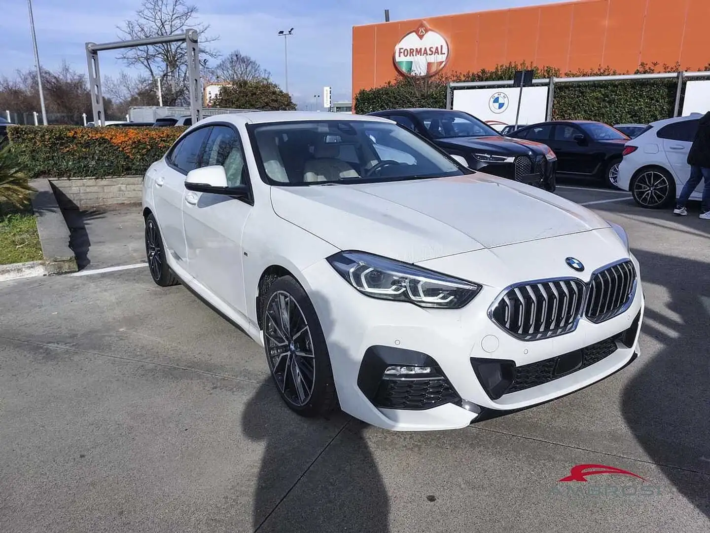 BMW 220 Gran Coupé 220i xDrive Msport Exterior Biały - 2
