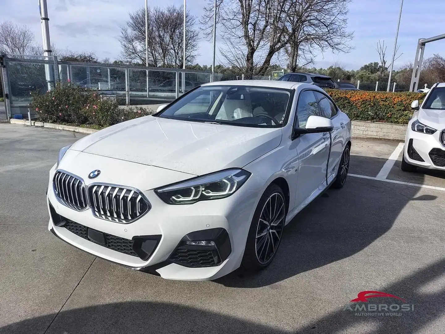 BMW 220 Gran Coupé 220i xDrive Msport Exterior Bílá - 1
