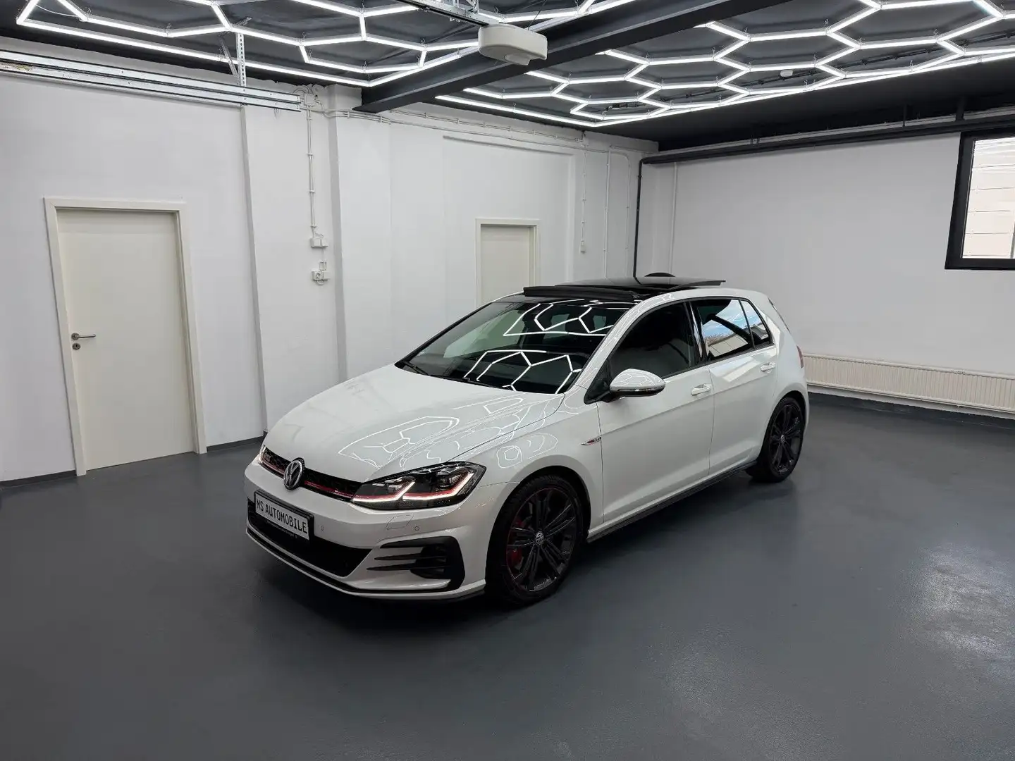 Volkswagen Golf GTI Performance BMT*ORYXWEISS*PANORAMA*ACC*R.KAM Weiß - 1