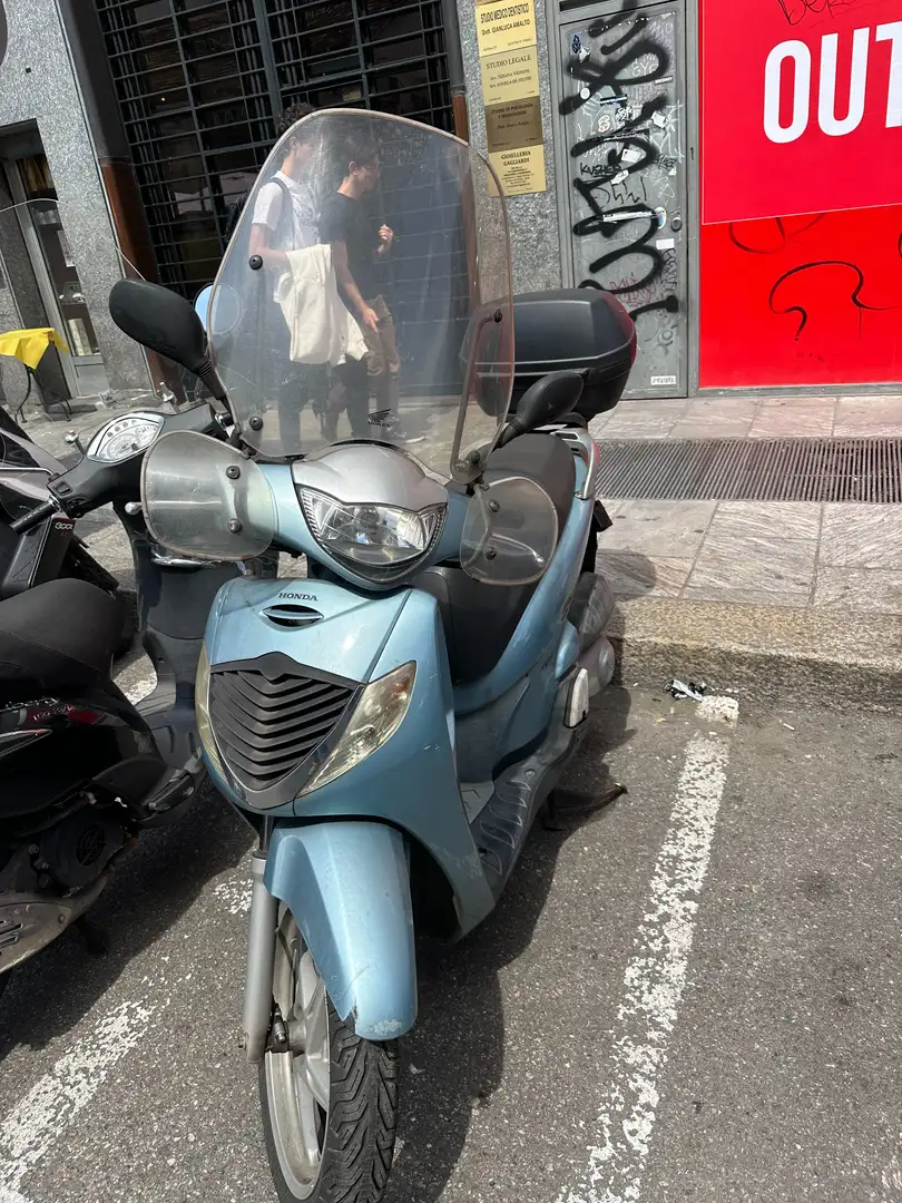 Honda SH 150i Mavi - 1