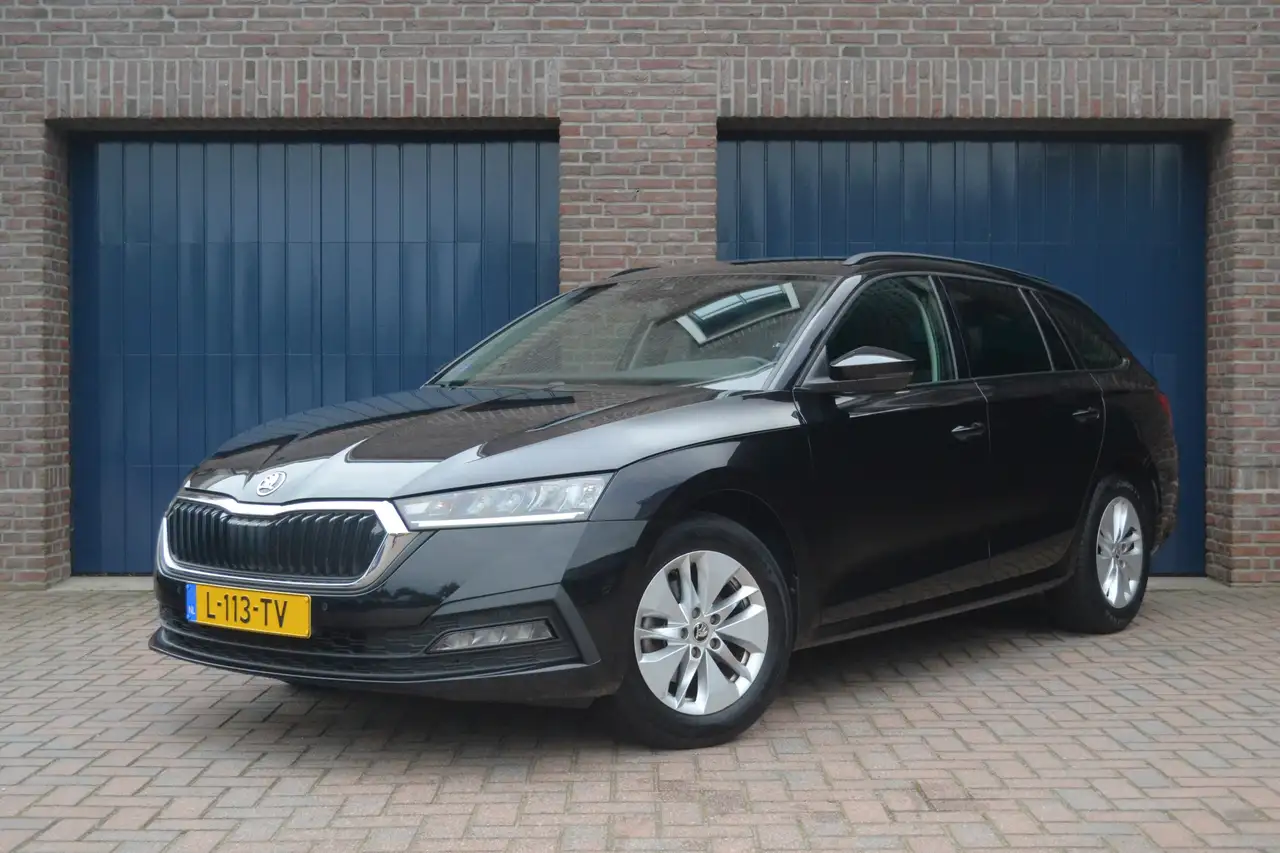 Skoda Octavia Combi 1.0 TSI Business Edition Trekhaak Virtua