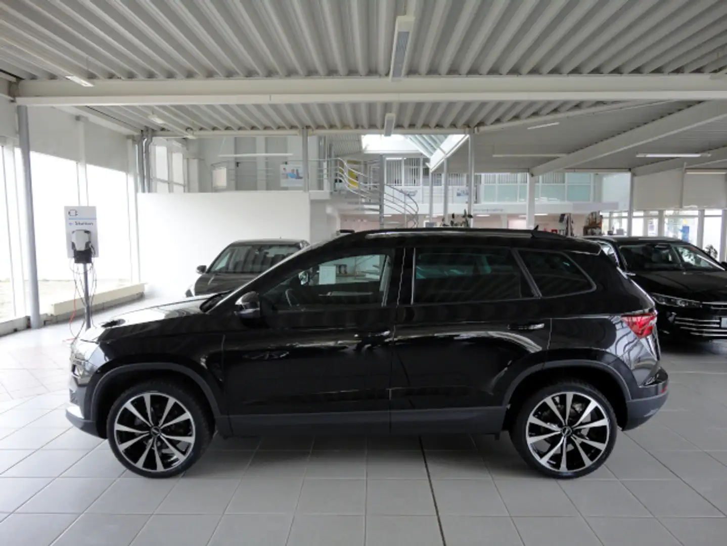 Skoda Karoq Selection Black Line Noir - 2