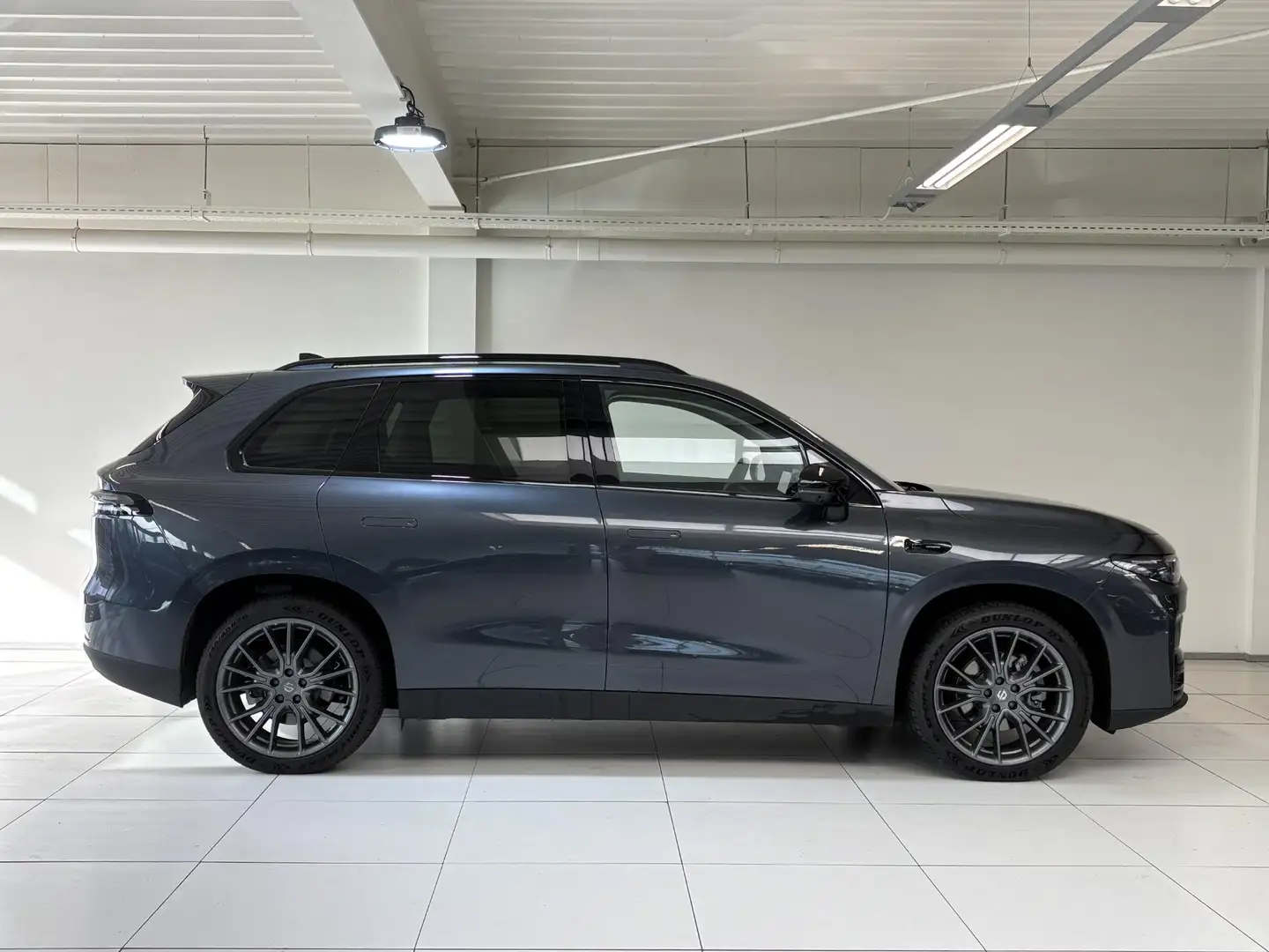 Leapmotor C10 Design 69.9 kWh Glazen dak | Elektrisch verstelbar Grijs - 2