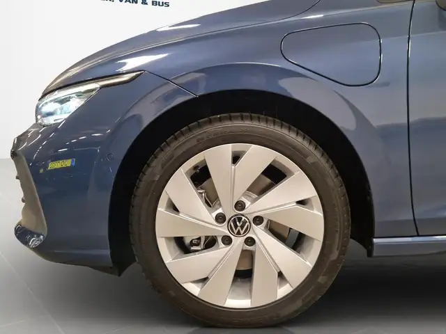 Volkswagen Golf view 8