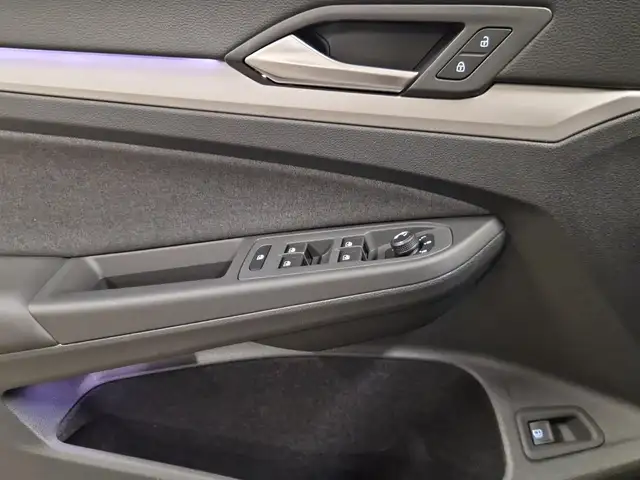 Volkswagen Golf view 14