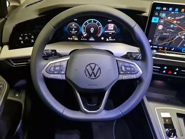 Volkswagen Golf view 10