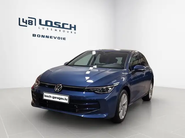 Volkswagen Golf view 3
